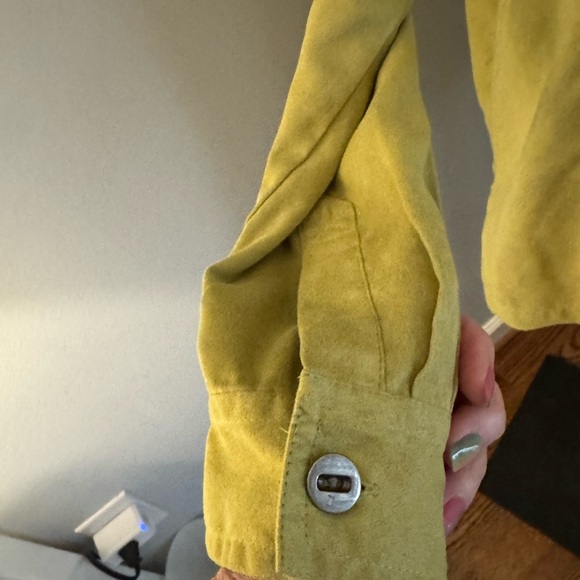 CHICO’S Faux Suede Shacket. Wears as shirt or light jacket   Chicos size 2 (M) - Picture 4 of 10